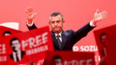Grev, ara seçim, toplu eylem: CHP’de belediye operasyonlarına karşı hangi seçenekler tartışılıyor?